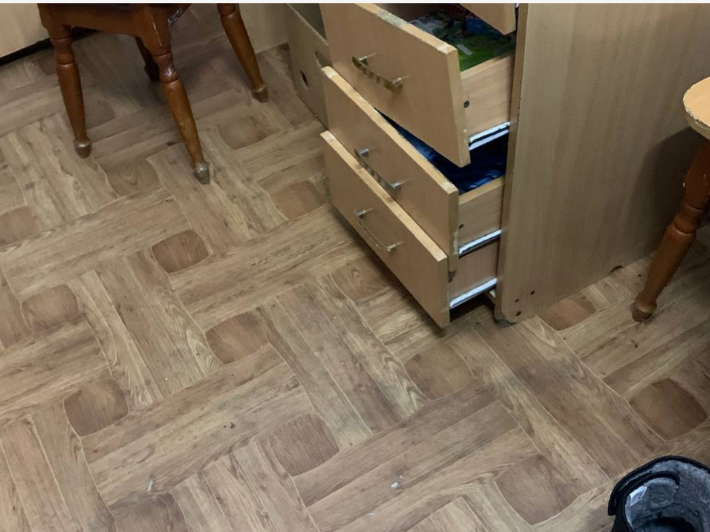 Гнилі овочі та цвіль на стінах. У центрі реабілітації на Хмельниччині порушують права дітей (фото)